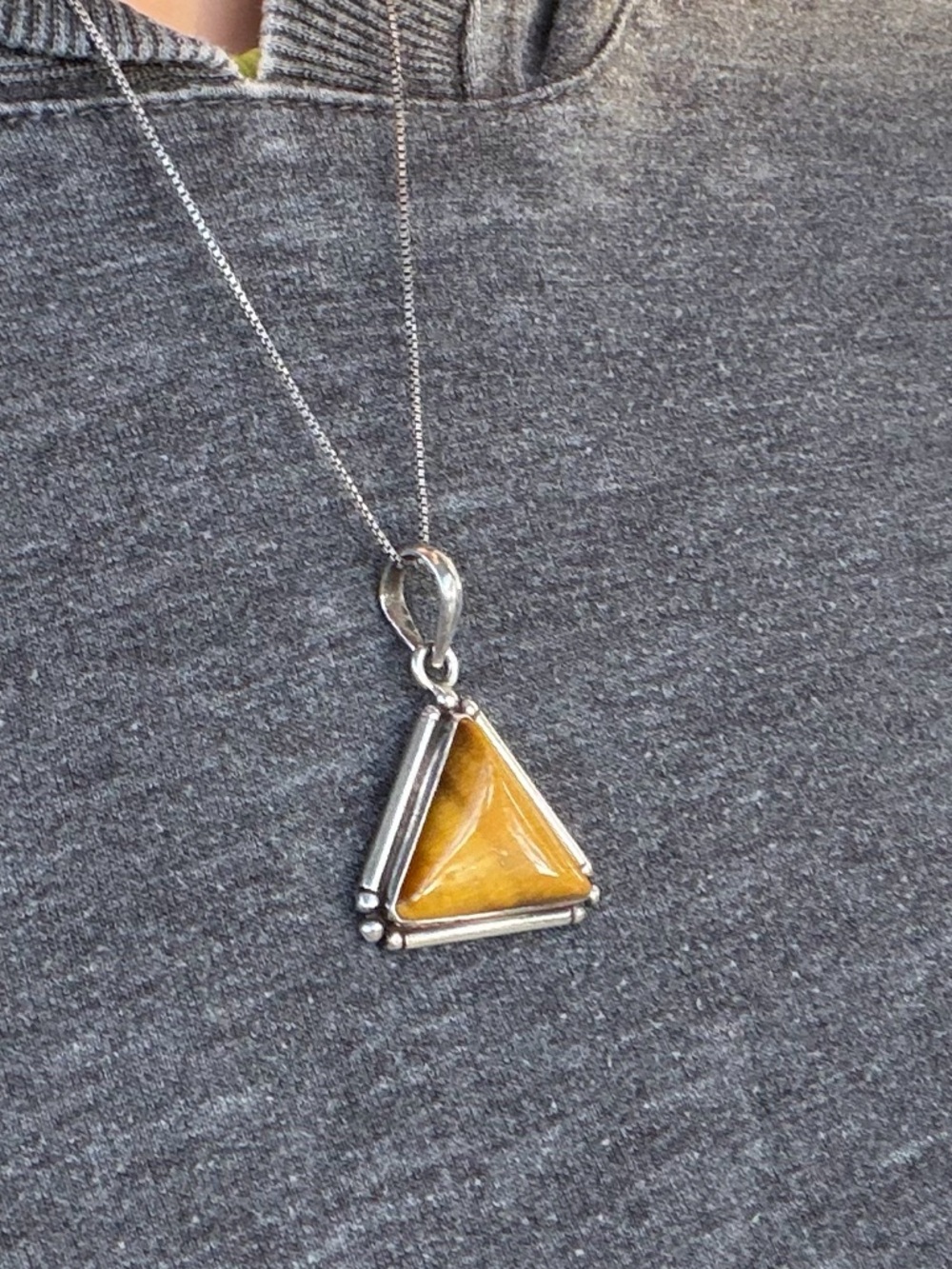 Vintage 925 Sterling Silver Tiger Eye Triangle Pendant - Picture 7 of 7